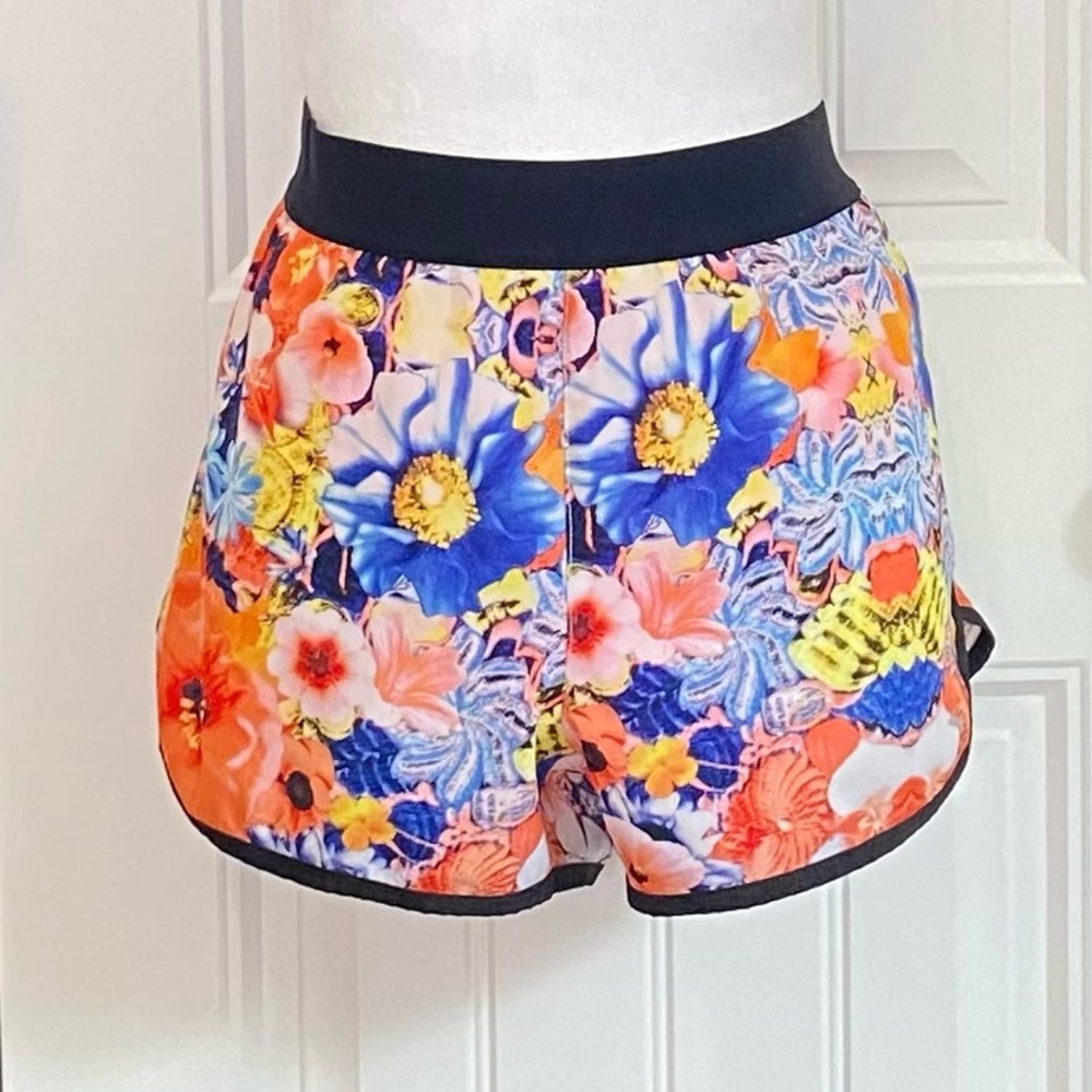 EVERLAST Vibrant Floral Athletic Shorts Size Large Vintage